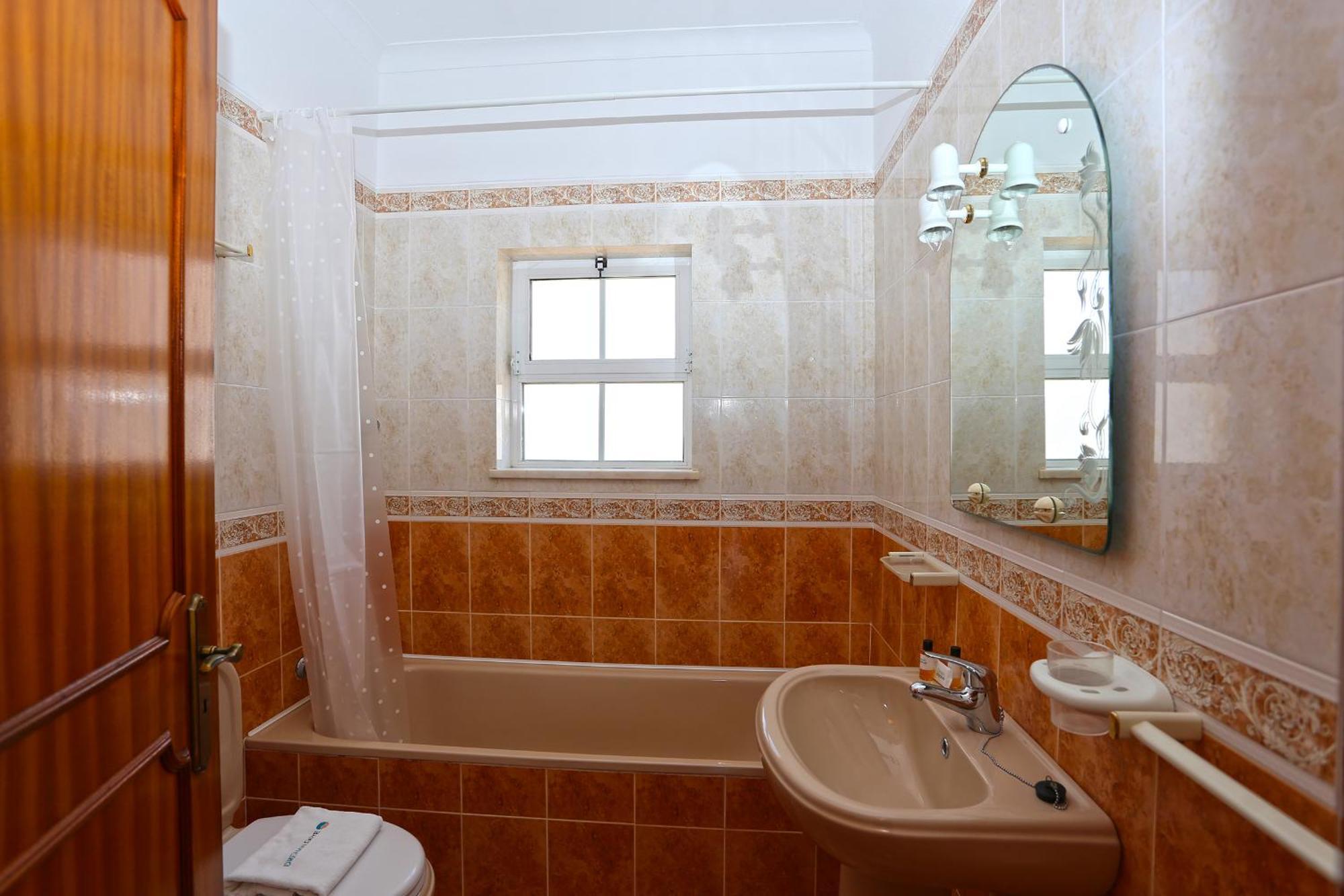 U - Quinta Da Estacao Lagos