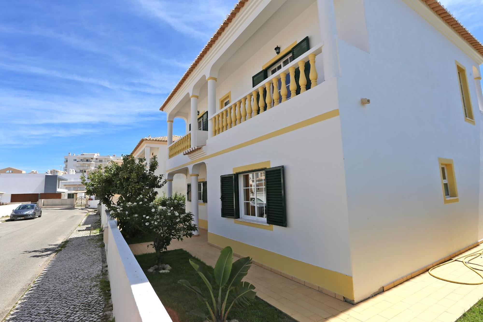 U - Quinta Da Estacao * Lagos