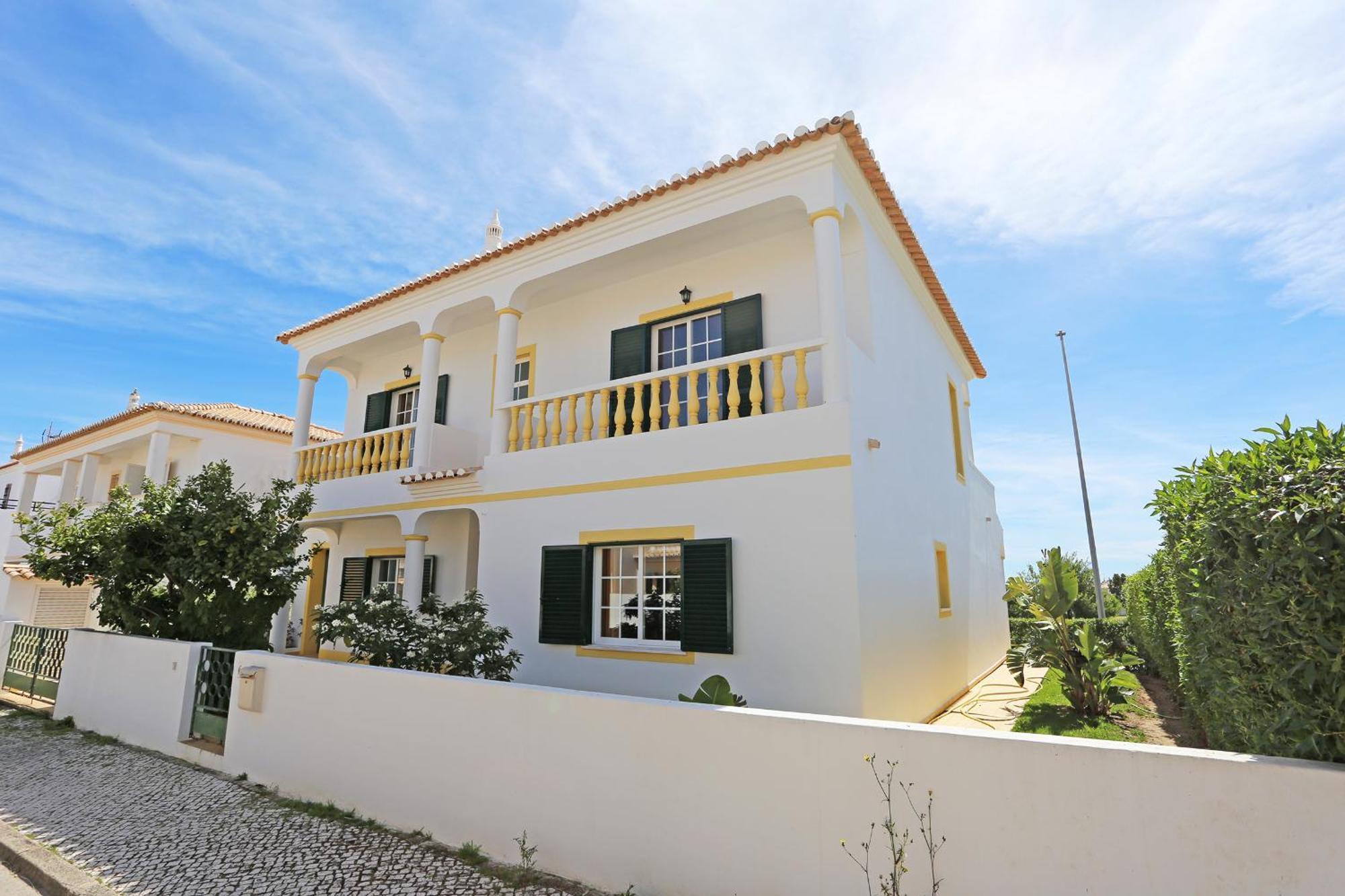 Pensión U - Quinta Da Estacao *