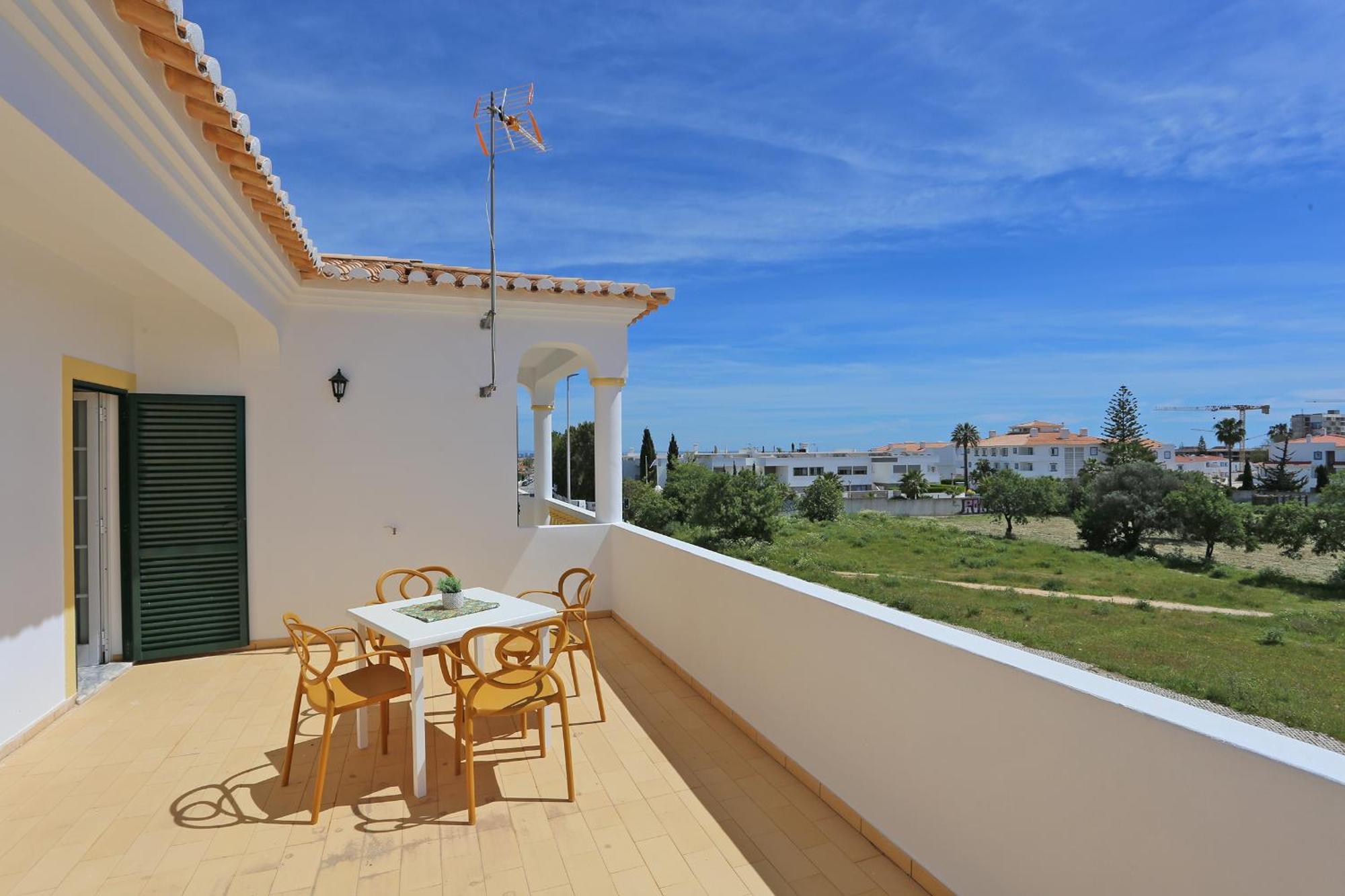 U - Quinta Da Estacao * Lagos